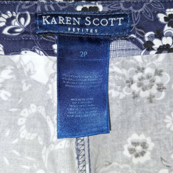Blue and white paisley floral pattern golf skirt by Karen Scott Petites - Picture 5 of 9